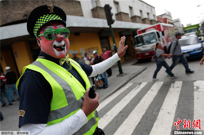 В Гватемале проходит Конгресс клоунов (2)
