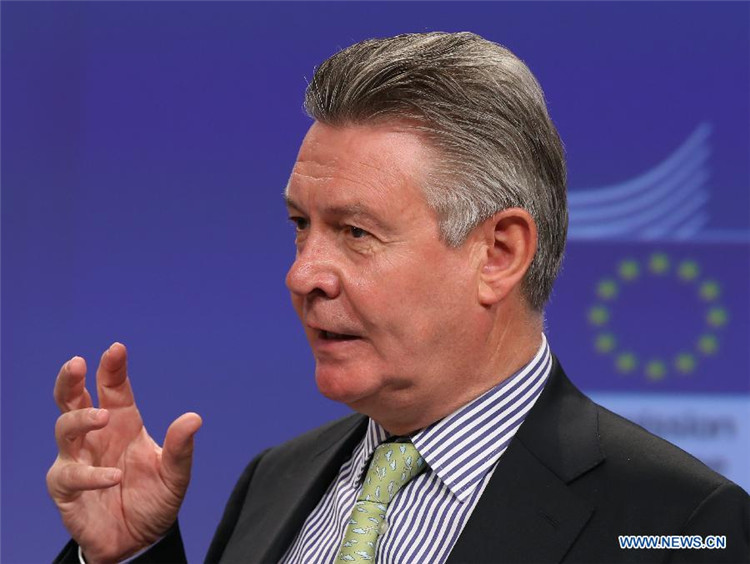 Комиссар ЕС по торговле заявил о важности открытого разрешения торговых споров
