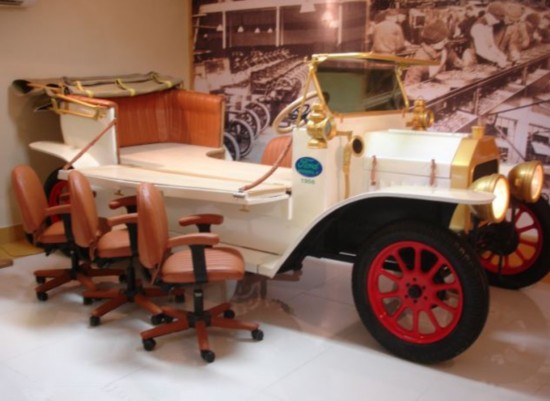 Мужчина из Индии за 30 лет создал 700 автомобилей (8)