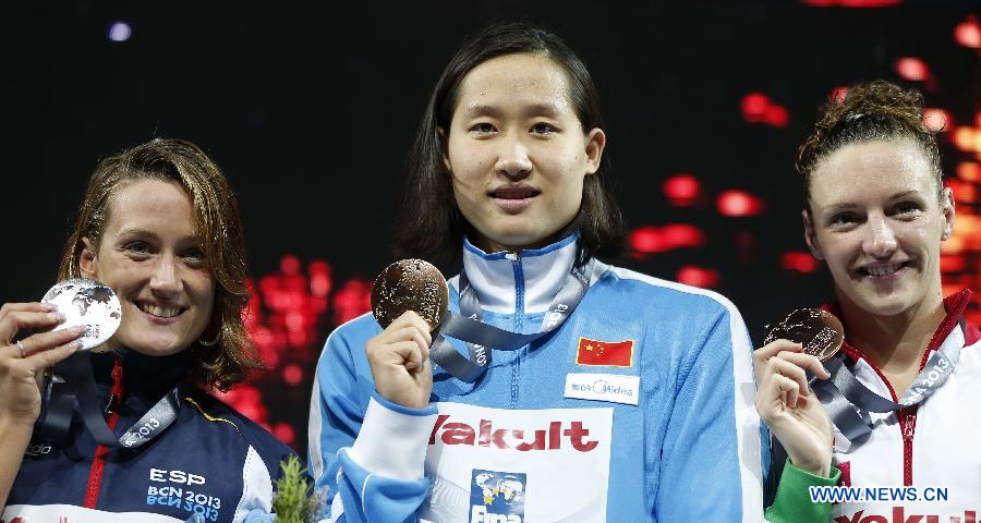Лю Цзигэ завоевала "золото" в плавании на 200 м баттерфляем на 15-м чемпионате мира по водным видам спорта (2)