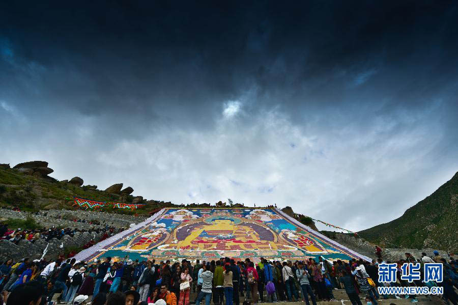 Тибет отмечает праздник "Сюэдунь" (5)