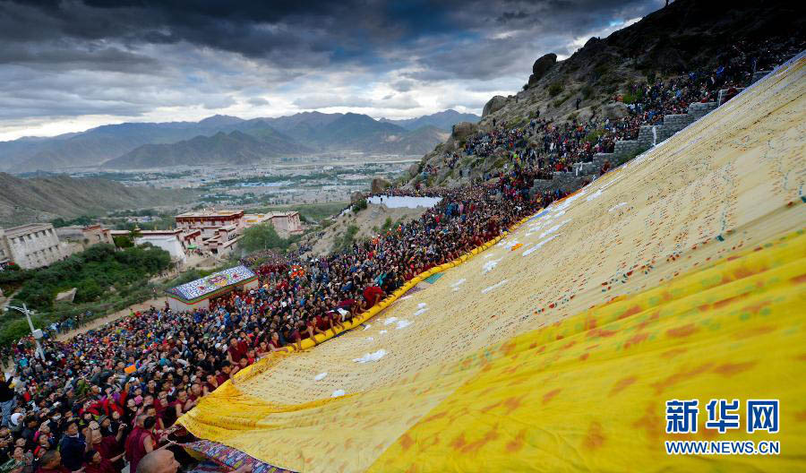 Тибет отмечает праздник "Сюэдунь" (4)