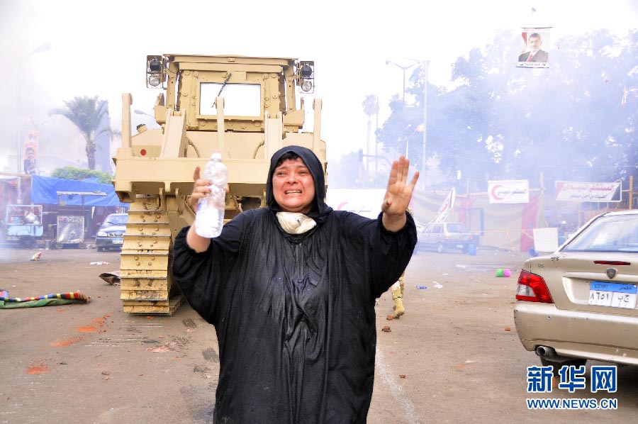 Количество погибшх в столкновениях в Египте достигло 149 человек (17)