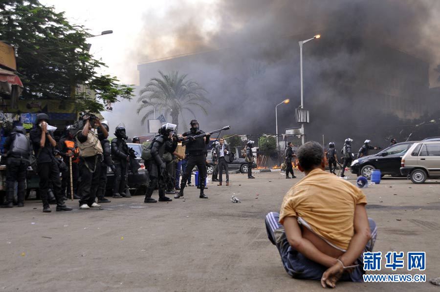 Количество погибшх в столкновениях в Египте достигло 149 человек (22)
