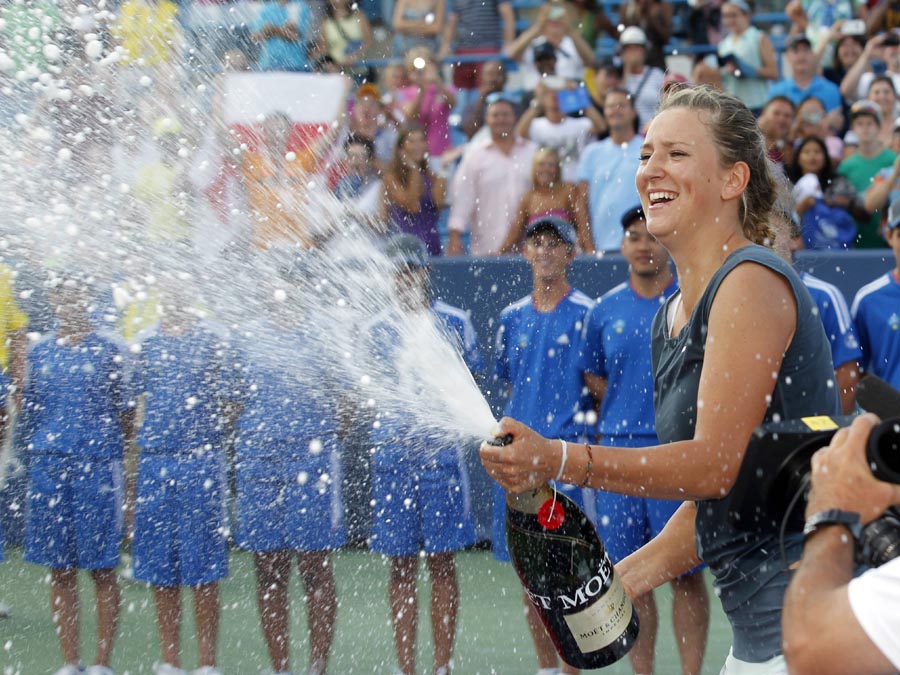 В. Азаренко победила С. Уильямс в финале теннисного турнира в Цинциннати (7)