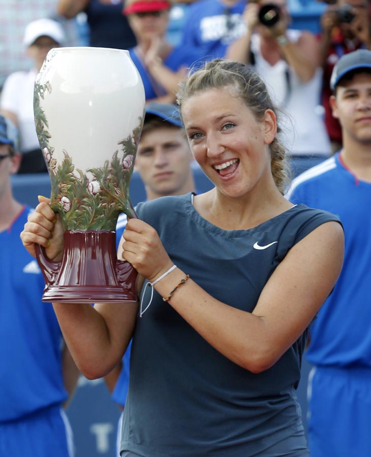 В. Азаренко победила С. Уильямс в финале теннисного турнира в Цинциннати (6)