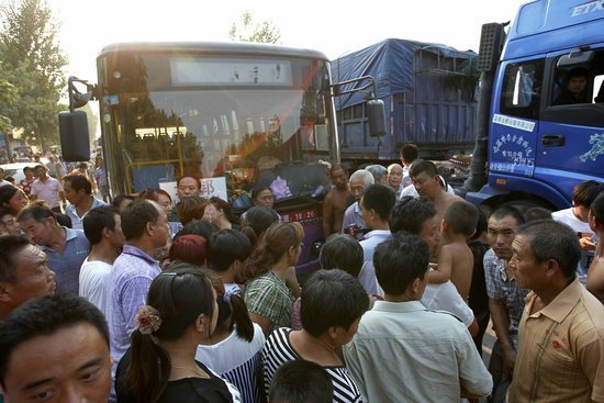 Задержан подозреваемый в совершении разбойного нападения в автобусе в городе Аньян, приведшего к гибели трех несовершеннолетних (5)