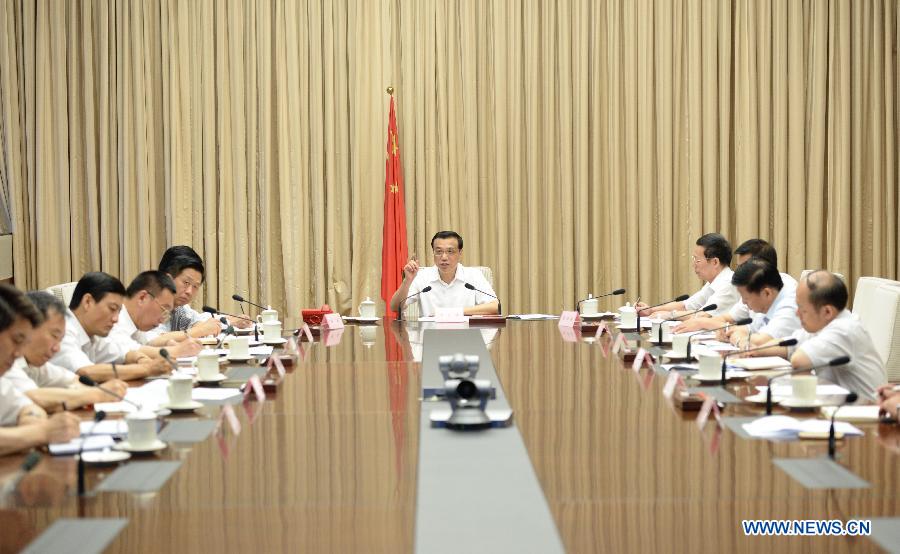 Глава правительства КНР Ли Кэцян разработал план по борьбе с наводнениями