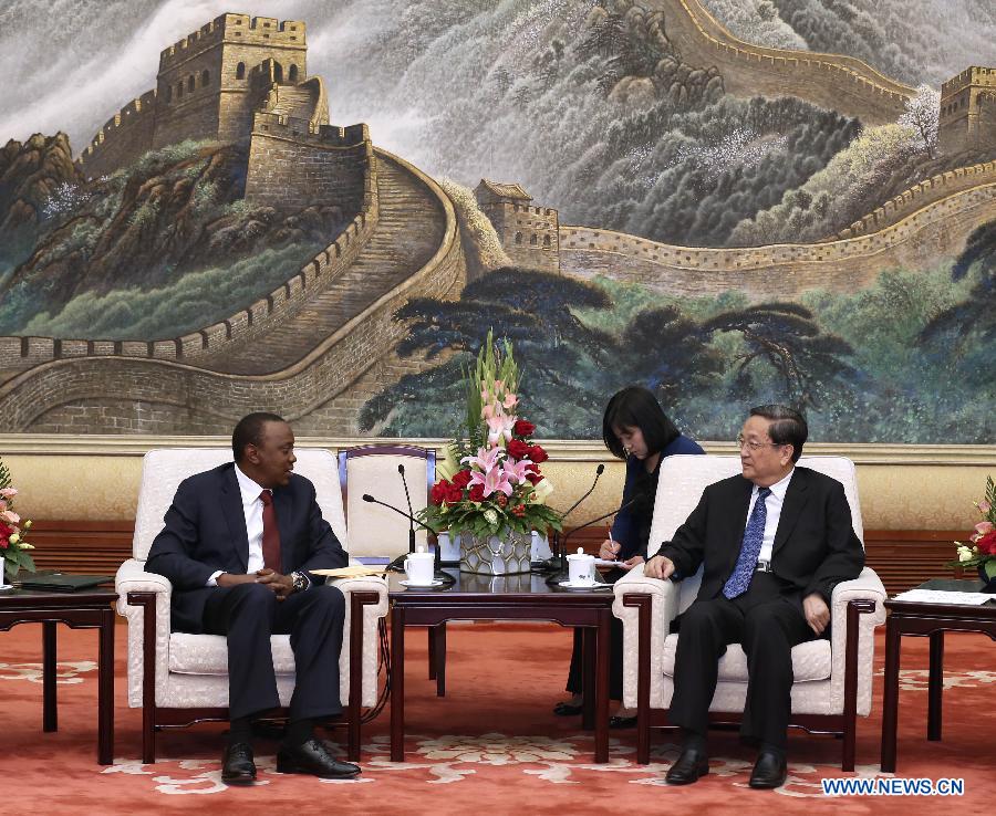 Юй Чжэншэн встретился с президентом Кении (2)