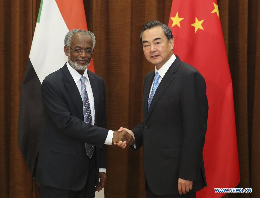 Китай и Судан готовы содействовать непрерывному развитию двусторонних отношений