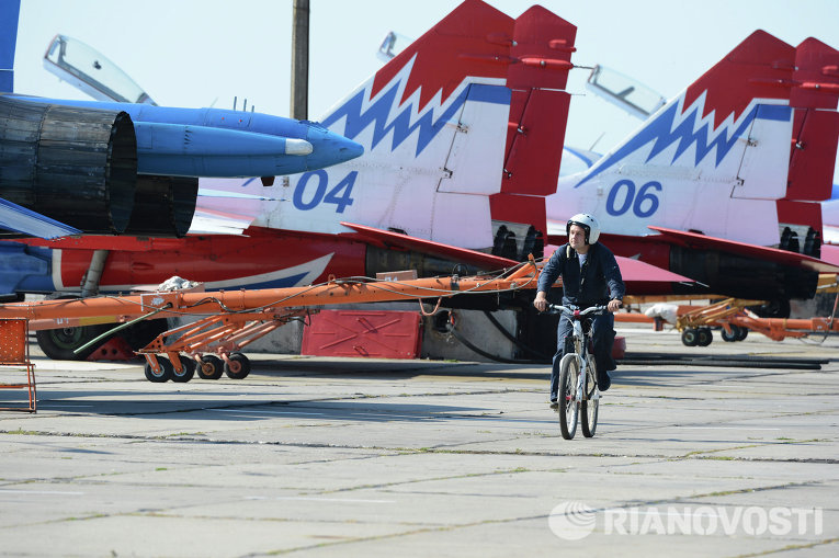 Подготовка к авиасалону МАКС-2013 (2)