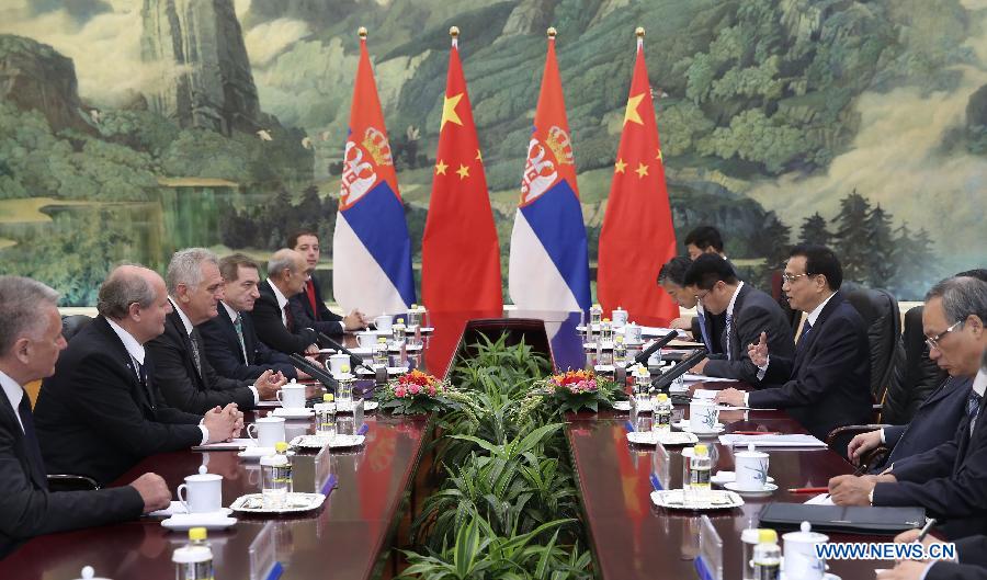 Премьер Госсовета КНР Ли Кэцян встретился с президентом Сербии Т. Николичем (2)