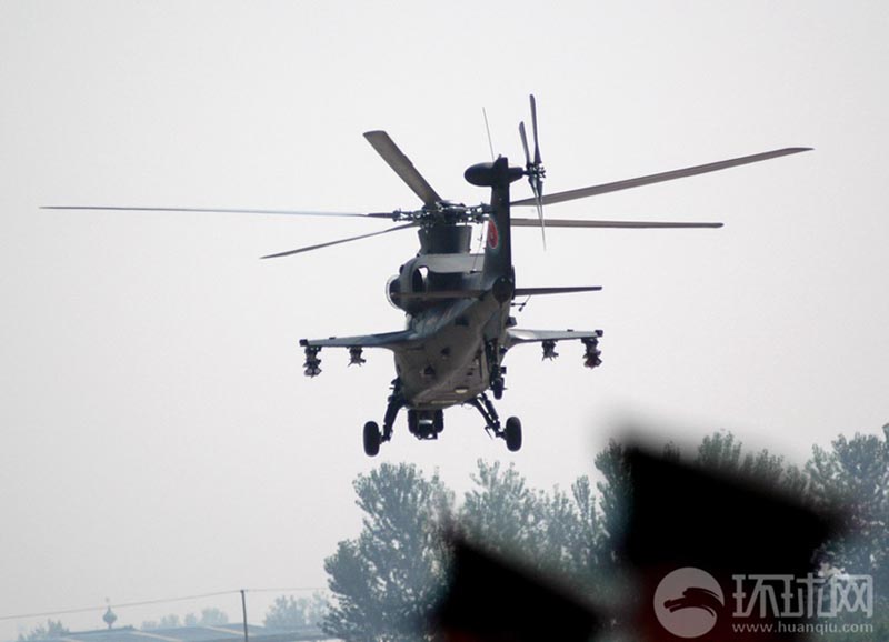 Боевой вертолет «Учжи-10» совершил сальто, техника которого сопоставима с американским вертолётом «Апач» (8)