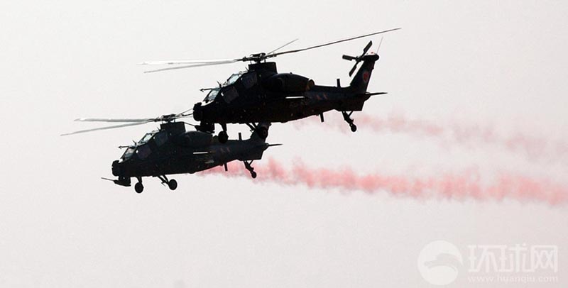 Боевой вертолет «Учжи-10» совершил сальто, техника которого сопоставима с американским вертолётом «Апач» (6)