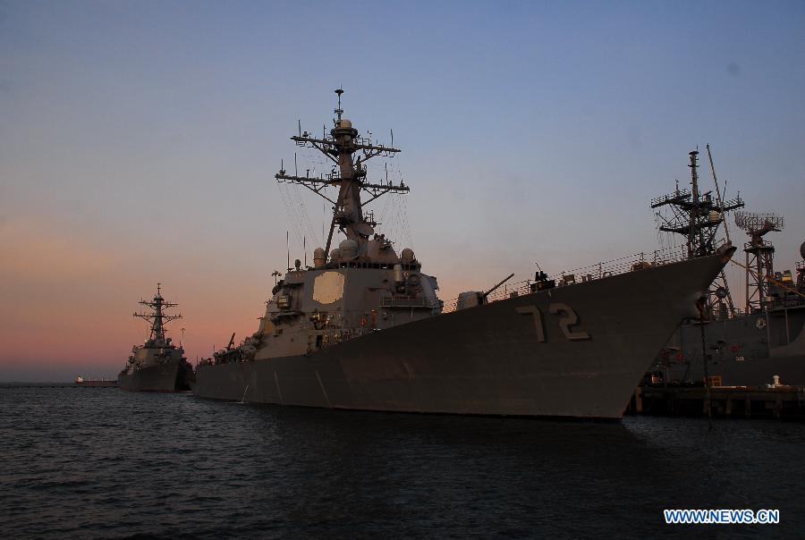 США направили дополнительный эсминец к берегам Сирии (5)