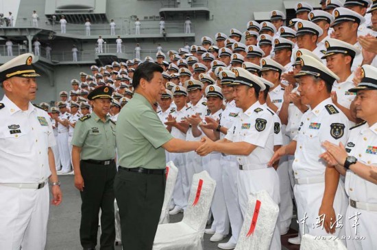 Си Цзиньпин посетил с инспекцией Шэньянский военный округ НОАК (4)