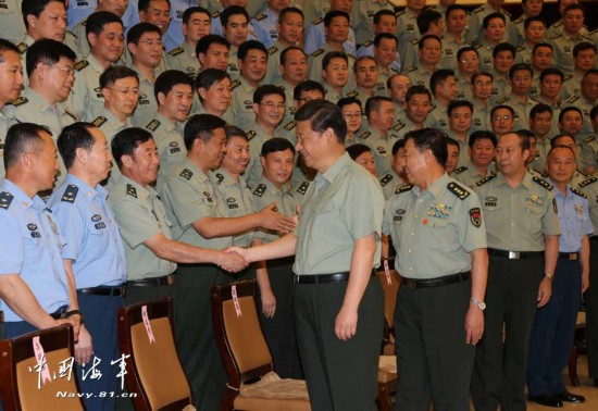 Си Цзиньпин посетил с инспекцией Шэньянский военный округ НОАК (17)