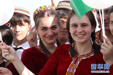 Красавицы в Туркменистане (5)