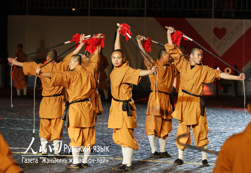 Шаолиньские боевые искусства были продемонстрированы на международном военно-музыкальном фестивале «Спасская башня» в Москве (7)