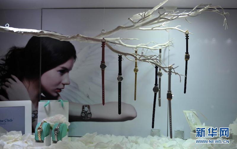 В Сянгане открылась 32-ая международная выставка часов (7)