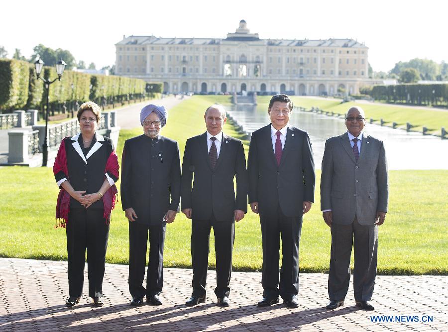 Си Цзиньпин на неформальной встрече лидеров стран БРИКС подчеркнул необходимость укрепления солидарности и сотрудничества