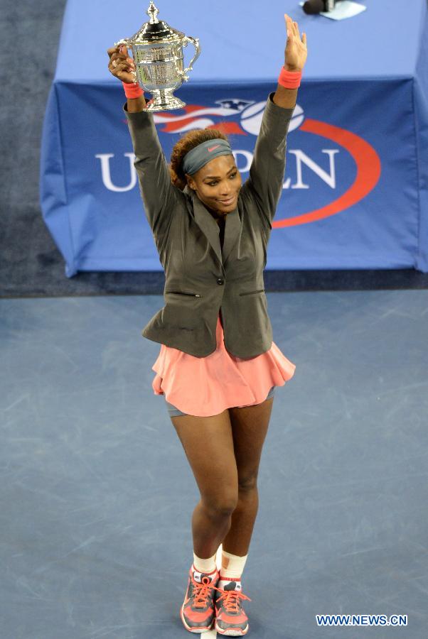 В финале Открытого чемпионата США по теннису В. Азаренко проиграла С. Уильямс (12)