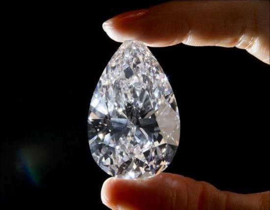 «Крупнейший в мире белый бриллиант» весом 118 карат будет продан с аукциона (2)