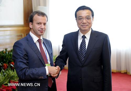 Ли Кэцян встретился с премьер-министрами Болгарии, Армении и заместителем главы правительства России