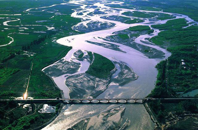 Мировое наследие провинции Юньнань: Естественный ландшафт «параллельное течение трех рек» 