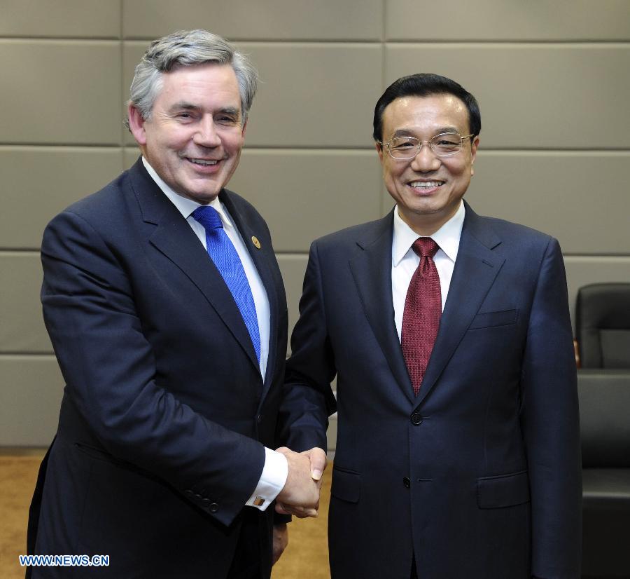 Премьер Госсовета КНР Ли Кэцян встретился с экс-премьером Великобритании Г. Брауном