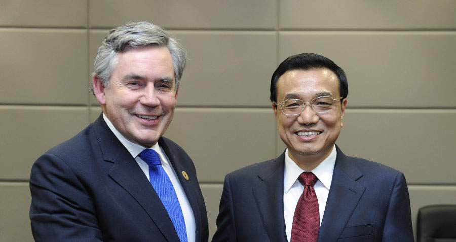 Премьер Госсовета КНР Ли Кэцян встретился с экс-премьером Великобритании Г. Брауном