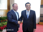 Ли Кэцян встретился с премьер-министром Мальты