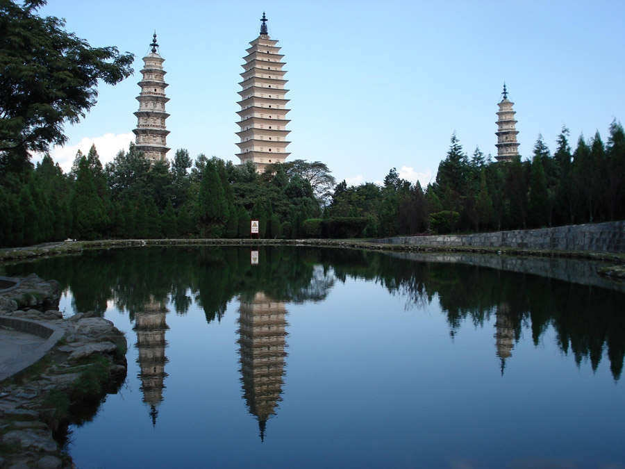 Ландшафтные зоны категории 5А в провинции Юньнань: Три пагоды храма Чуншэн в Дали (2)