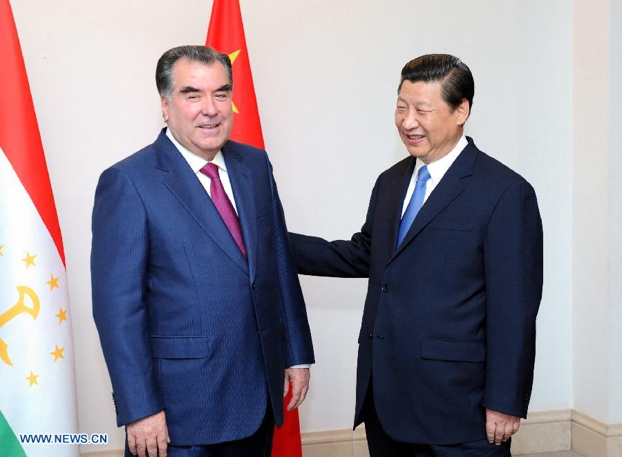 Состоялась встреча председателя КНР Си Цзиньпина и президента Таджикистана Эмомали Рахмона