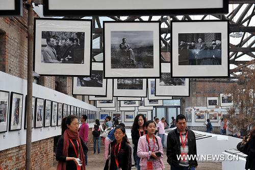 В пров. Шаньси открылась международная фотовыставка "Пинъяо-2013" (2)