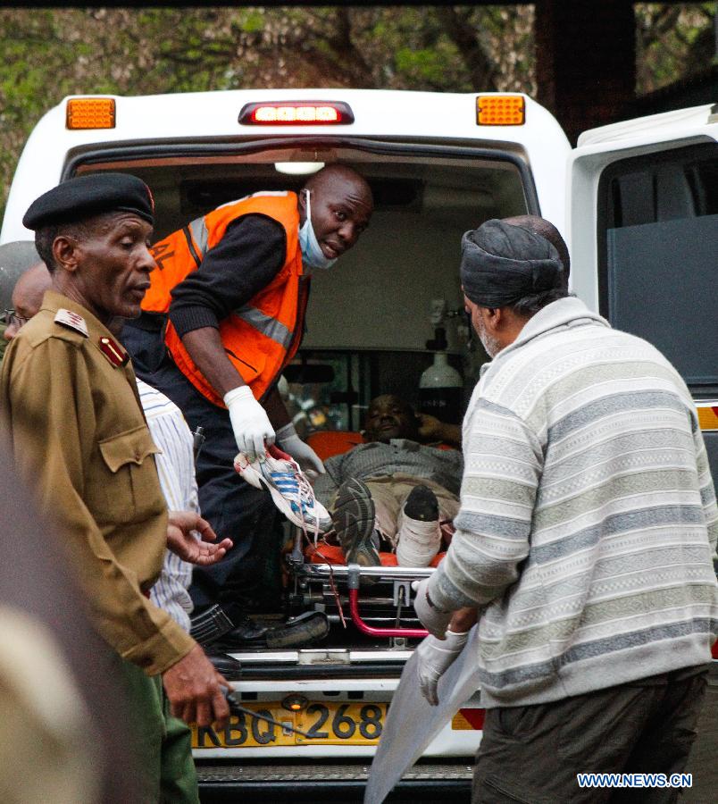 Количество погибших при нападении на торговоый центр в Найроби достигло 30 человек (7)