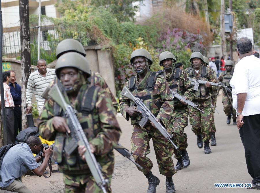 Количество погибших при нападении на торговоый центр в Найроби достигло 30 человек (2)