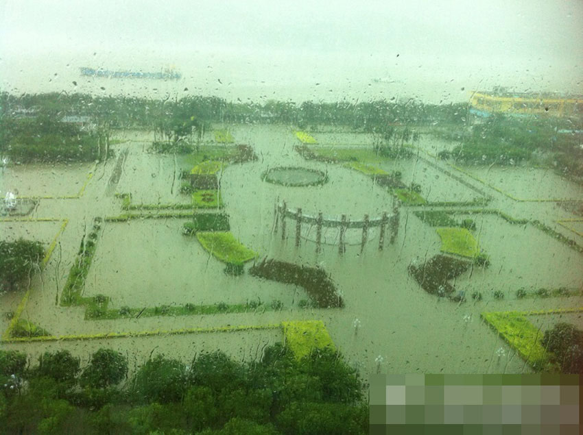 В результате сильного тайфуна "Усаги" в провинции Гуандун есть жертвы и пострадавшие (14)