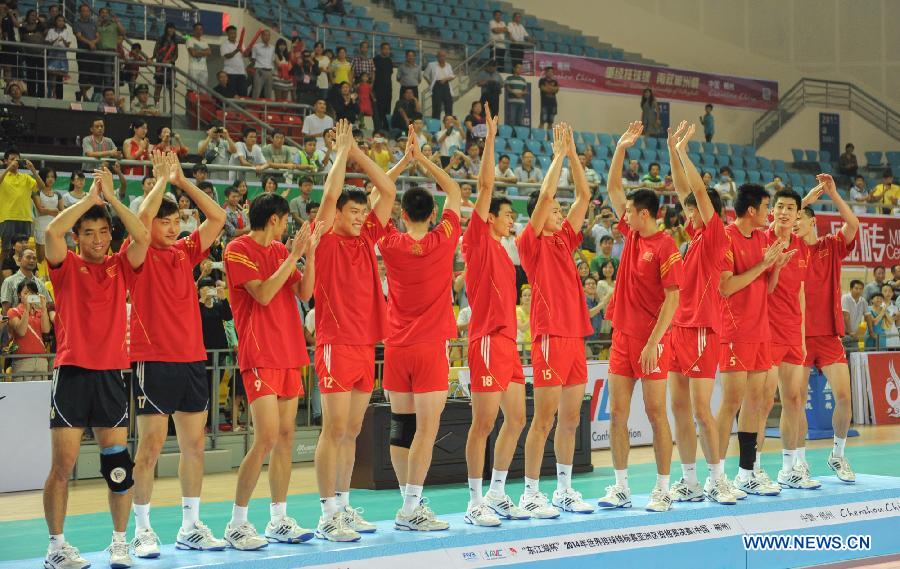 Китайские волейболисты вышли в финальный круг чемпионата мира