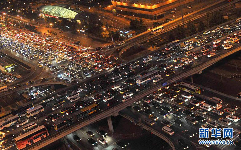Пекинский «день без автомобилей» превратился в «день пробок»