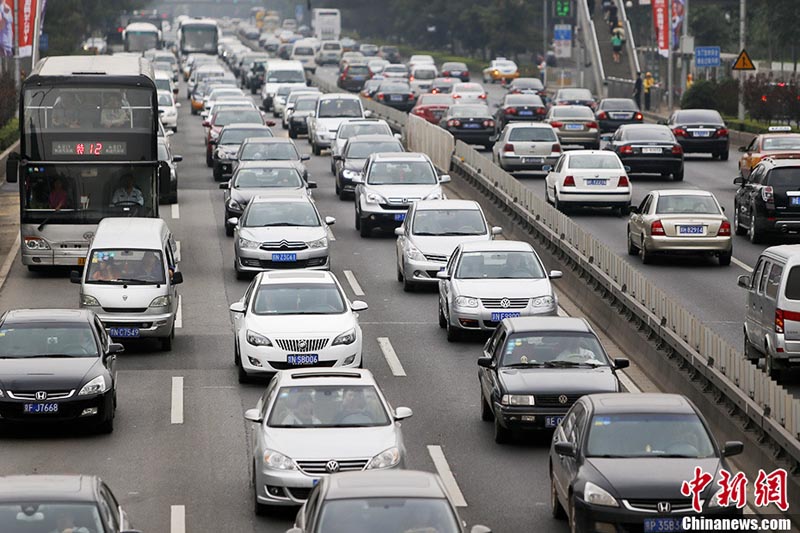 Пекинский «день без автомобилей» превратился в «день пробок» (3)