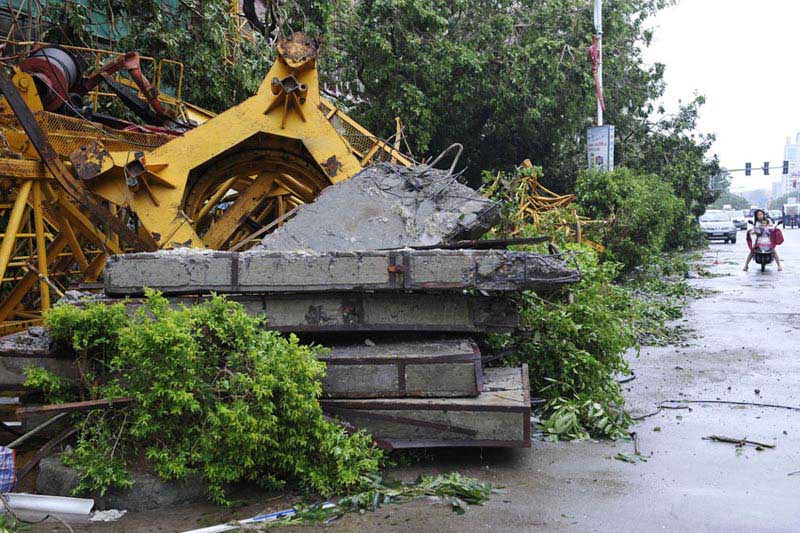 В Южном Китае 25 человек стали жертвами мощного тайфуна "Усаги" (3)