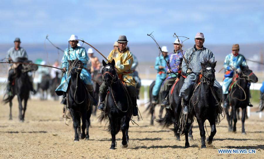 В Китае начались 2-е Китайские состязания по конному спорту (2)