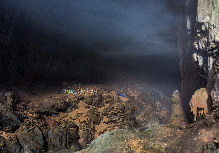 Вьетнам открывает для посетителей крупнейшую пещеру в мире (4)