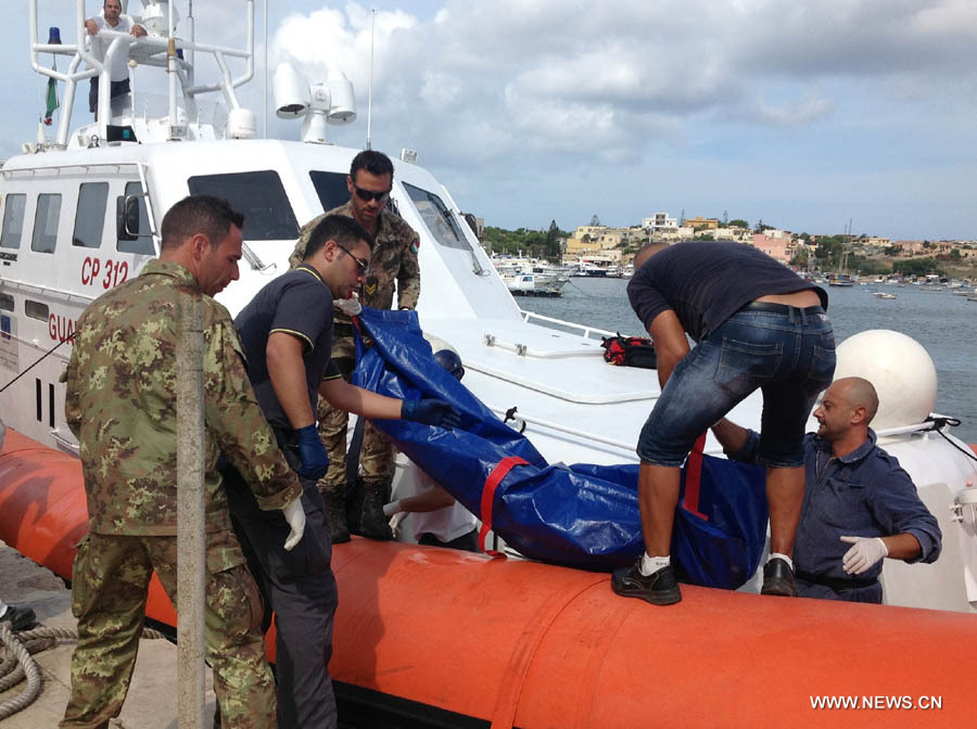 Обобщение: Количество погибших в акватории Италии в результате крушения судна нелегальных мигрантов может превышать 200 человек (2)