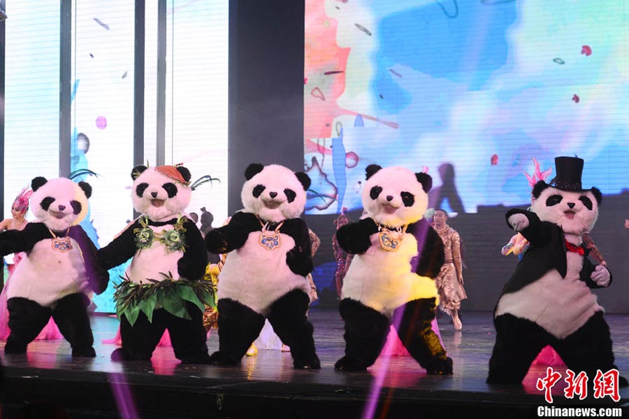 В Пекине впервые представлено шоу «Панда!» (5)