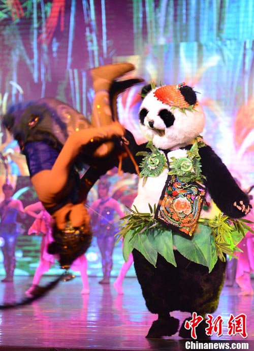 В Пекине впервые представлено шоу «Панда!» (4)