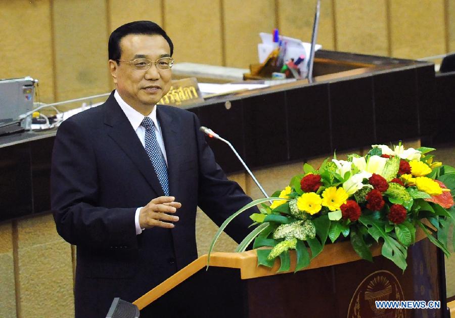 Премьер Госсовета КНР Ли Кэцян выдвинул предложение из 4 пунктов по повышению уровня отношений с Таиландом (2)