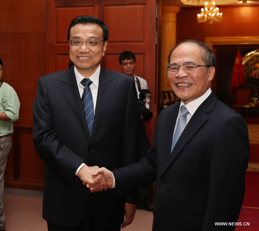 Ли Кэцян встретился с председателем Национального собрания Вьетнама Нгуен Синь Хунгом