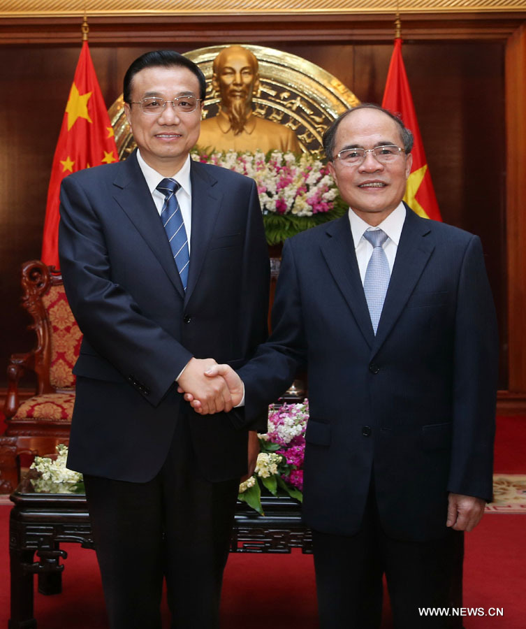 Ли Кэцян встретился с председателем Национального собрания Вьетнама Нгуен Синь Хунгом (3)
